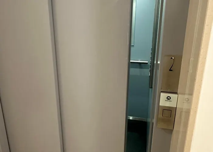 The Lido 卡坦扎罗